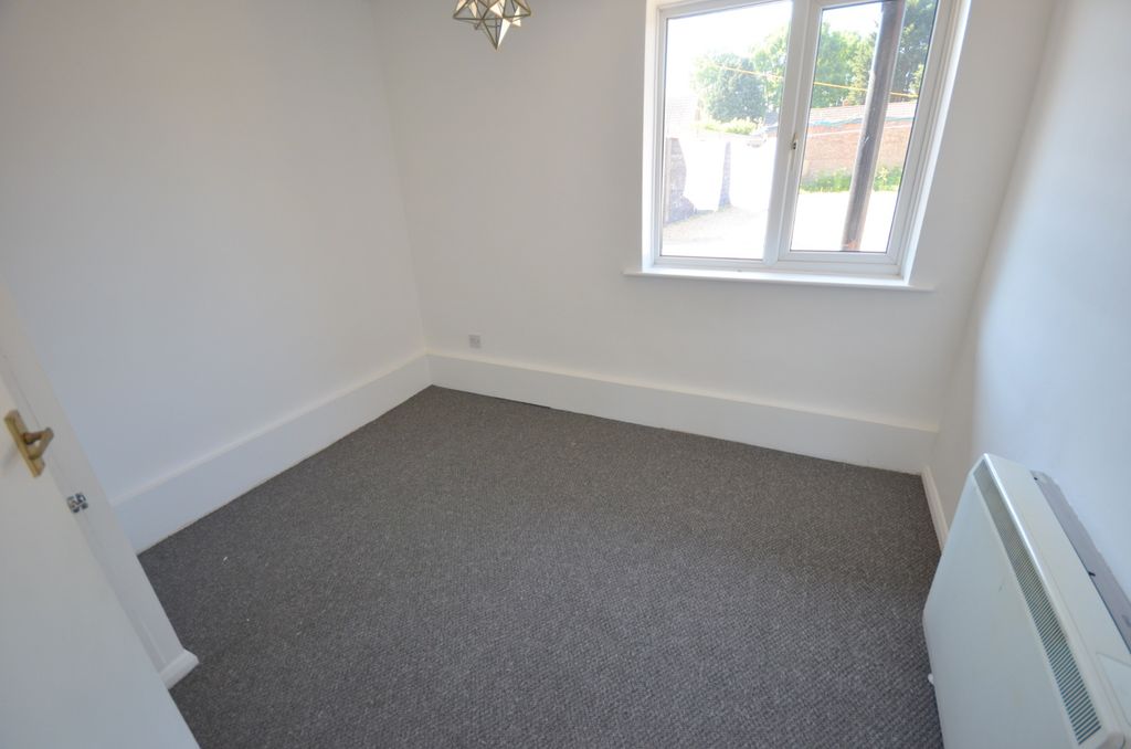 Additional image 5 of 2 bed flat to rentPelham Road, Immingham DN40
