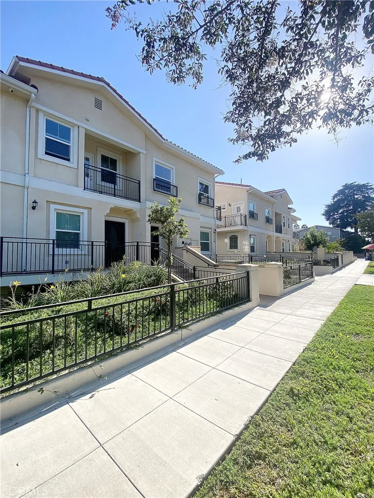 Additional image 51 of 300 Alhambra Road E Unit D, Alhambra, CA 91801