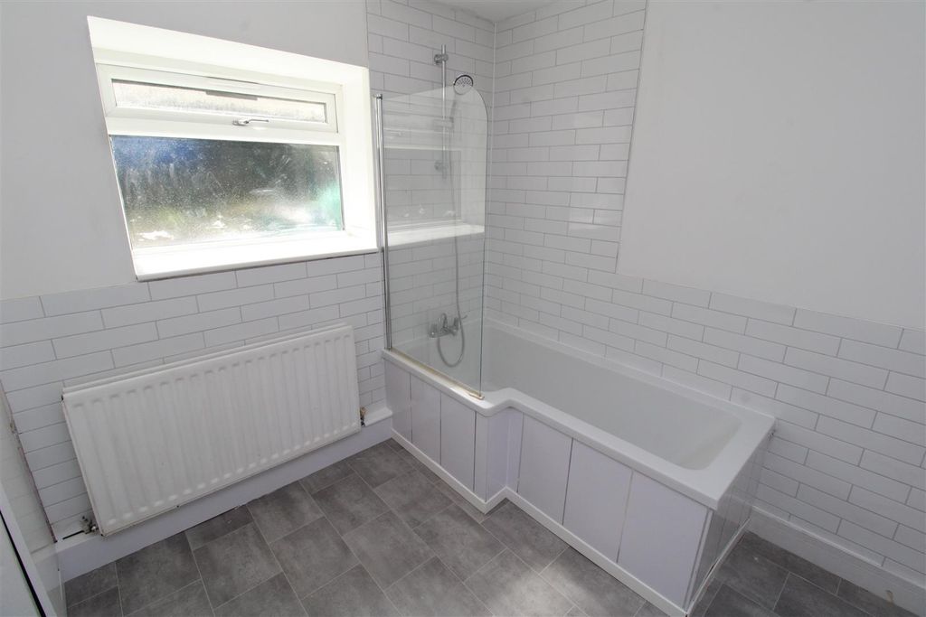 Additional image 7 of 1 bed flat to rentNeath Road Briton Ferry, Neath SA11