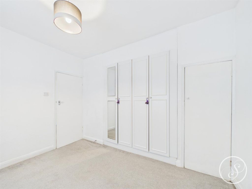 Additional image 12 of 2 bed flat to rentSandringham Drive, Leeds LS17