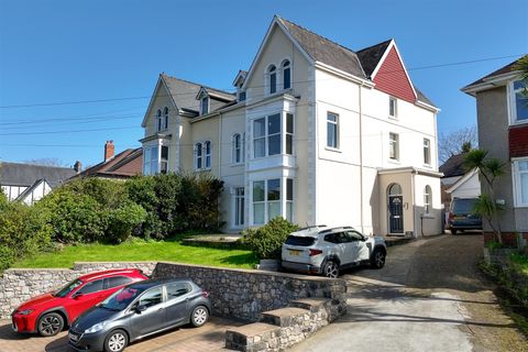 Overland Road, Langland, Swansea SA3