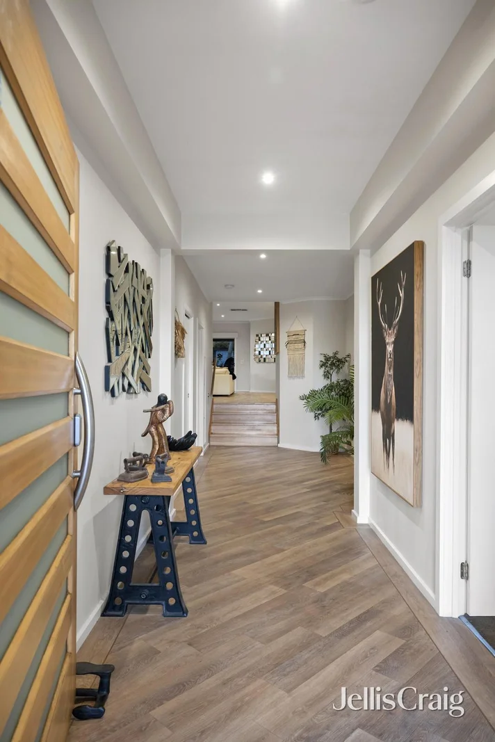 Additional image 2 of 5 Chevalier Crescent, Mooroolbark VIC 3138