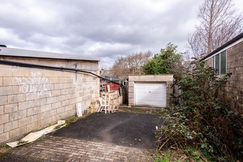 Lymore Avenue, Oldfield Park, Bath BA2, Parking/garage to rent