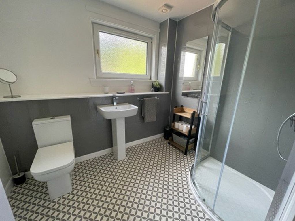 Additional image 7 of 2 bed semi-detached house to rentWinram Place, Fife KY16