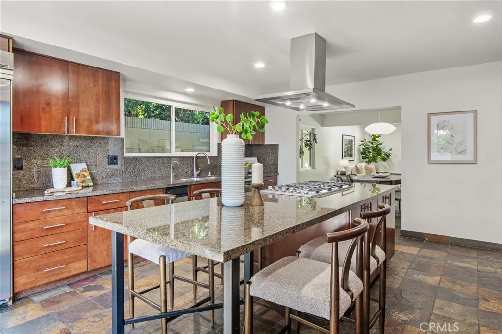 Additional image 73 of 905 N Hillside, Long Beach, CA 90815