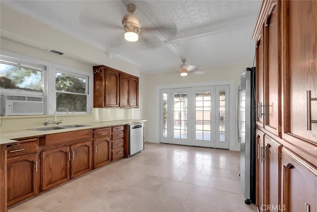 Additional image 7 of 155 N 7th Avenue, Chowchilla, CA 93610