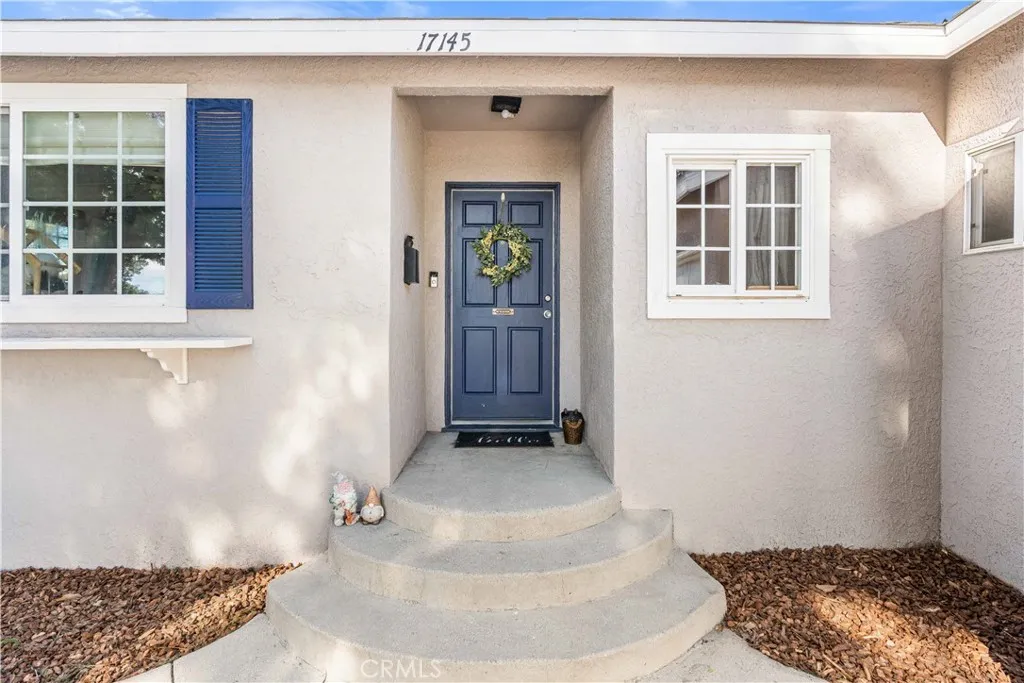 Additional image 2 of 17145 Strathern Street, Lake Balboa, CA 91406