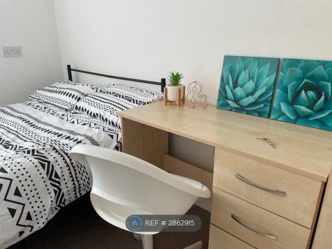 Gerard Avenue, Coventry CV4, Room to rent
