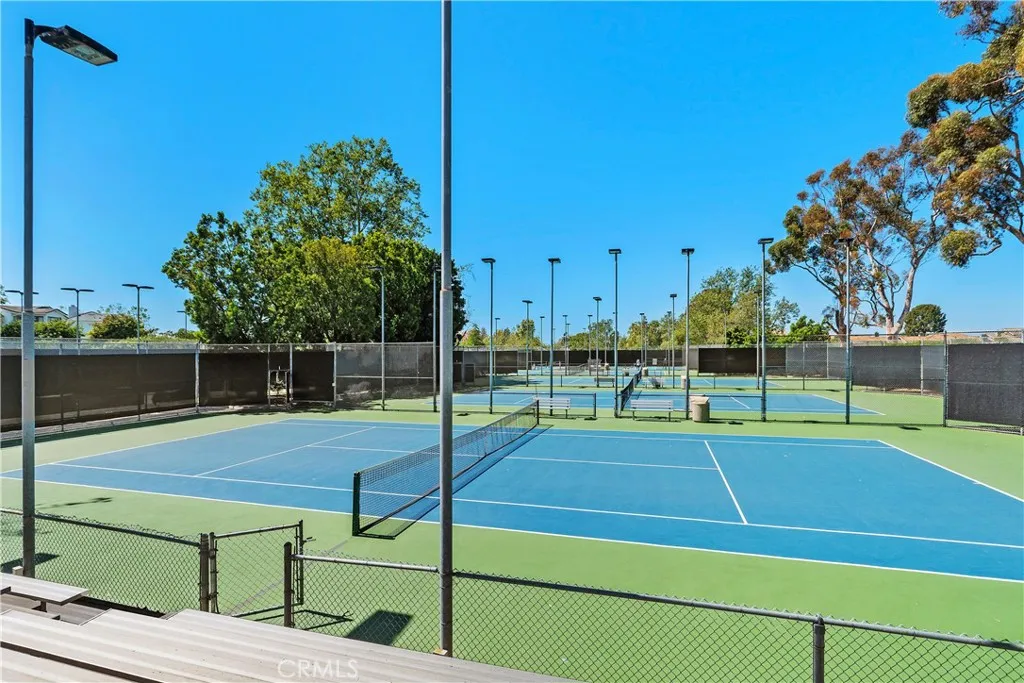 4 Redhawk, Irvine, CA 92604