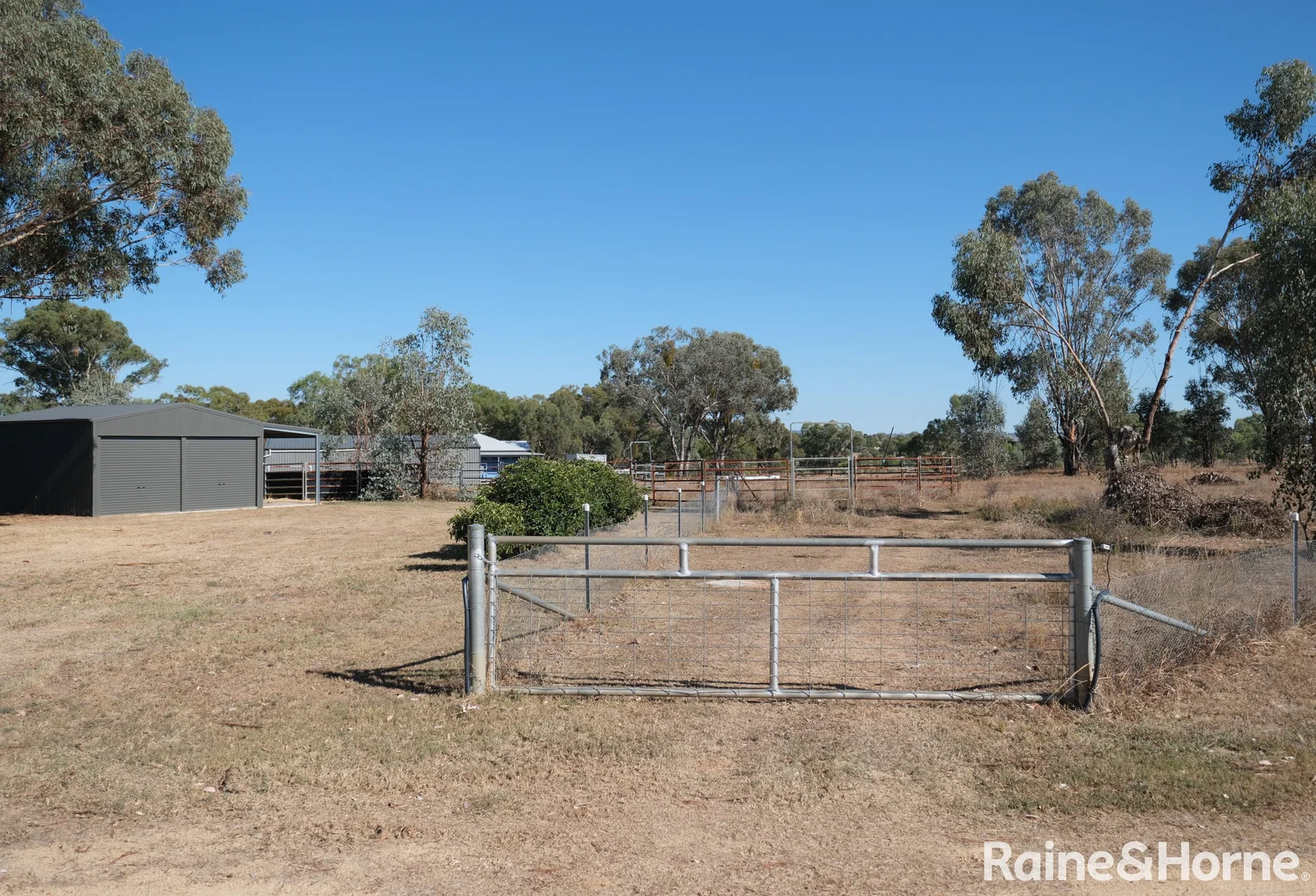 Additional image 10 of 86 Toms Drive, Inverell NSW 2360