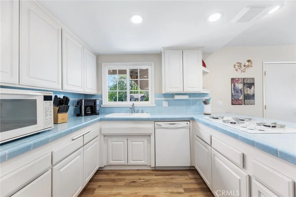 Additional image 62 of 10983 Topeka Drive, Northridge, CA 91326
