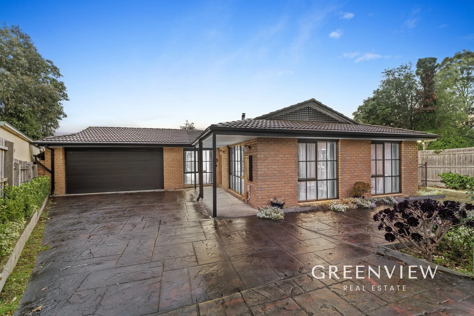 10 Mulberry Court, Cranbourne North VIC 3977