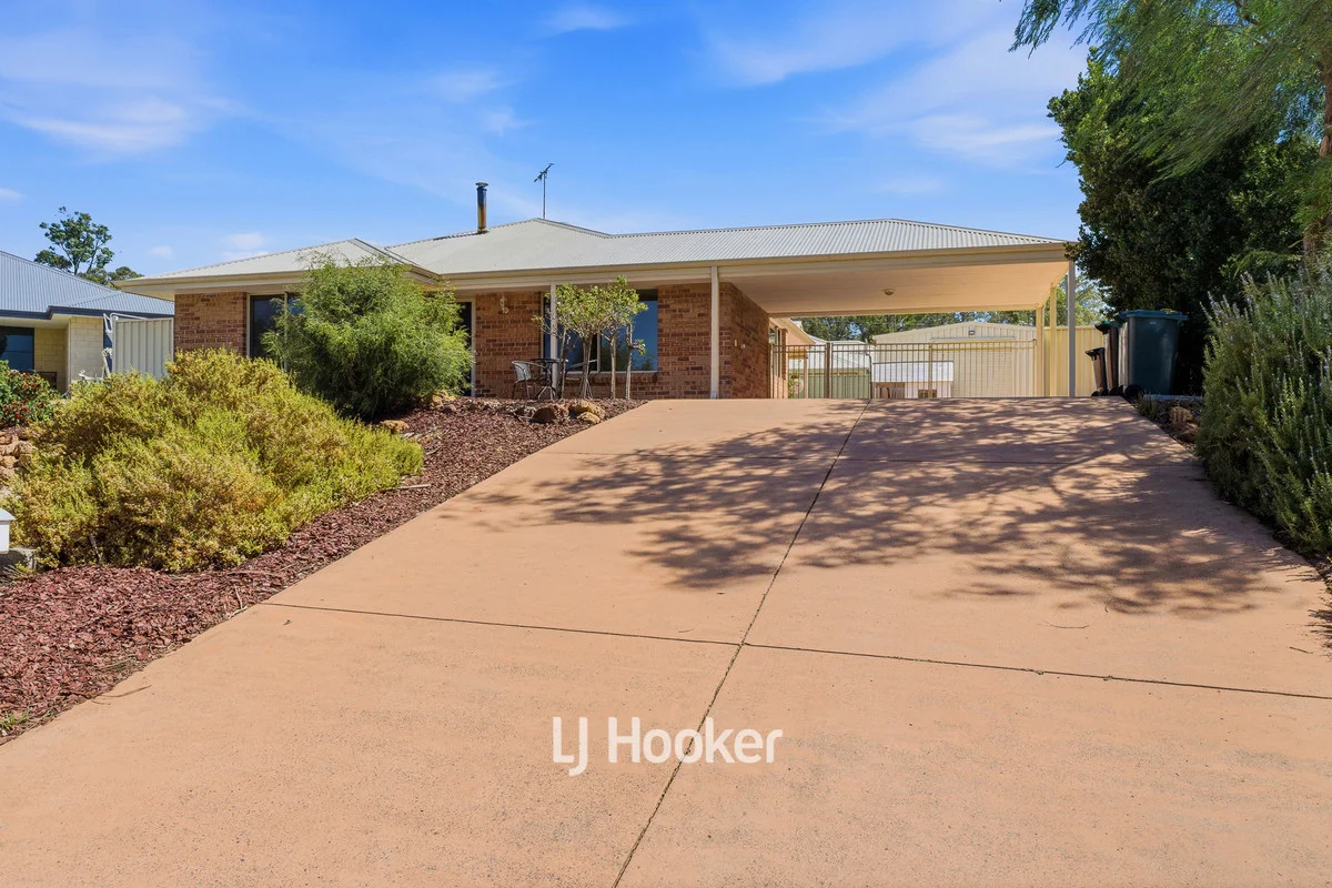 26 Robinia Rise, Collie WA 6225