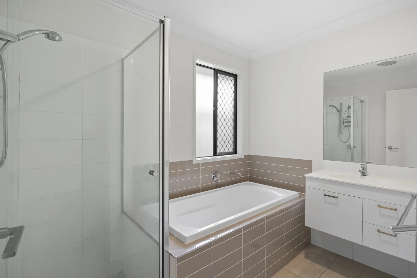 Additional image 16 of 10 Como Way, Redbank QLD 4301