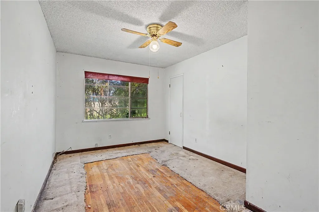 Additional image 10 of 22337 Strathern Street, Canoga Park, CA 91304