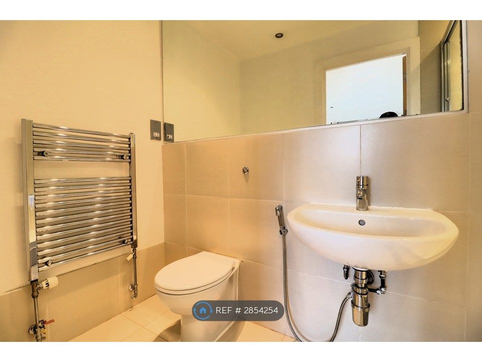 Additional image 8 of 2 bed flat to rentGreen Lane, Wilmslow SK9