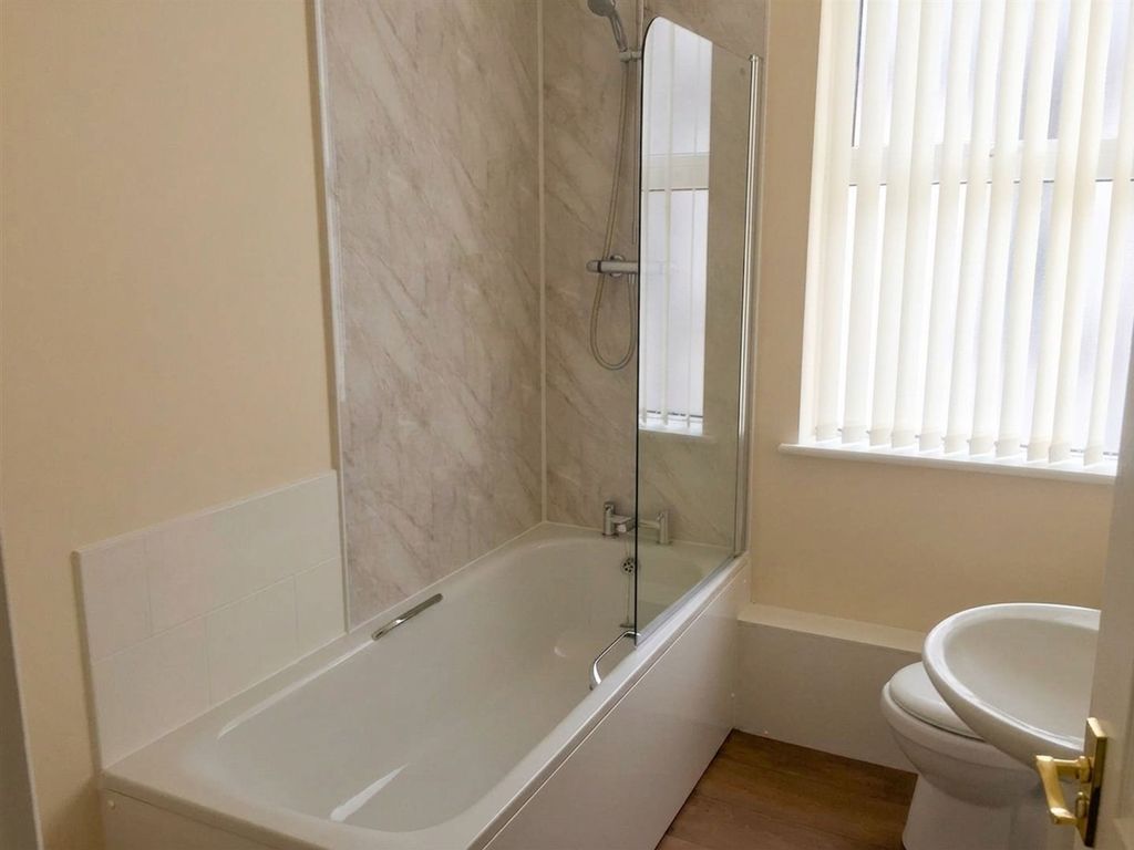 Additional image 3 of 2 bed flat to rentJohn Street, Rhyl LL18