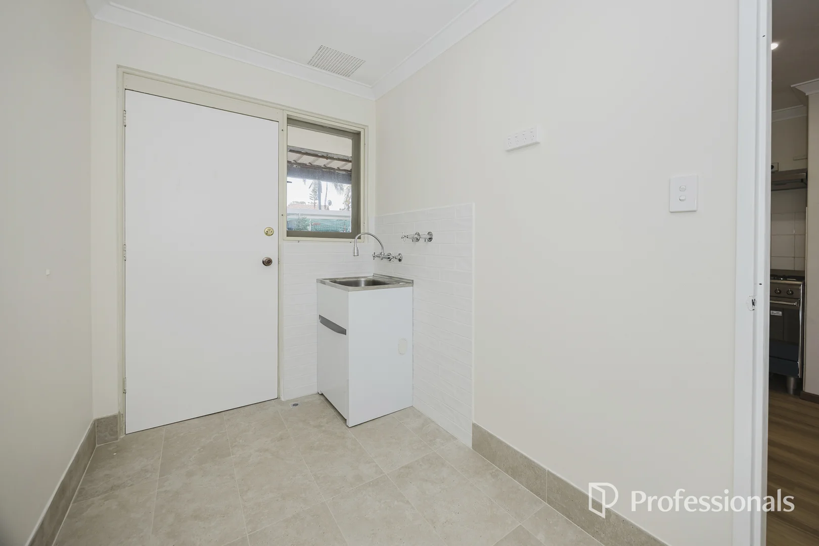Additional image 15 of 3 Borden Road, Marangaroo WA 6064