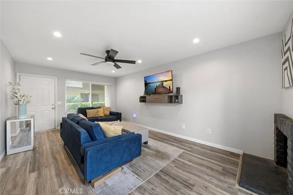 Additional image 7 of 1077 Santo Antonio Dr Unit 47, Colton, CA 92324