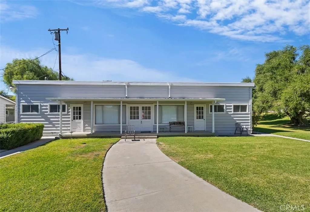 Additional image 12 of 150 E Lakeshore Dr, Lake Elsinore, CA 92530