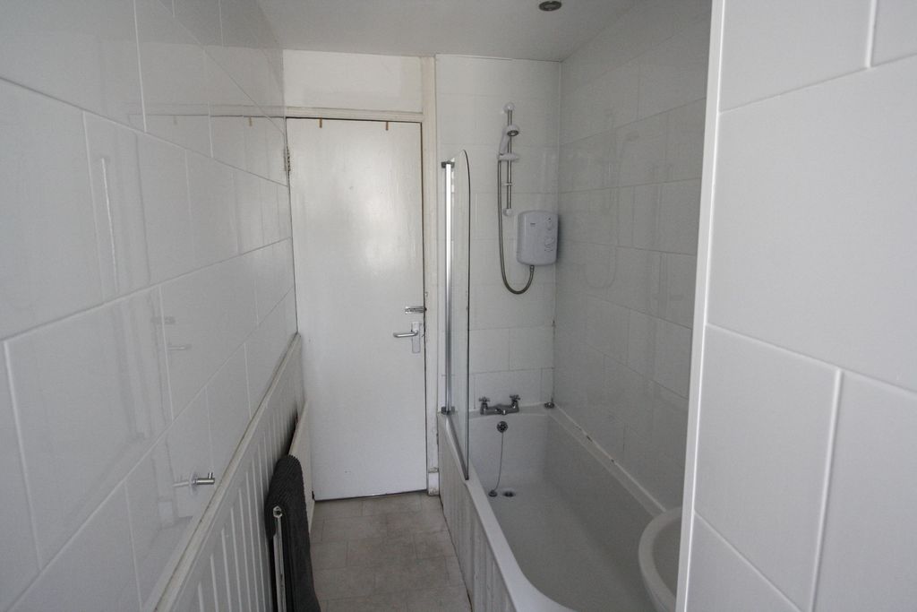Additional image 4 of 4 bed flat to rent3/R, 47 Magdalen Yard Road, Dundee DD1