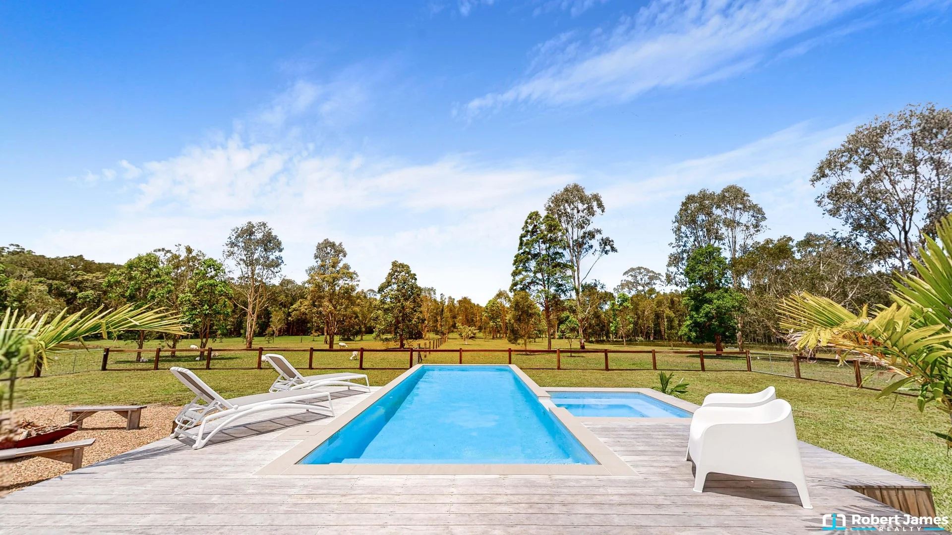 48 Boronia Road, Cootharaba QLD 4565