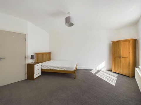 1 Kirkstone Road, Sheffield S6, Room to rent
