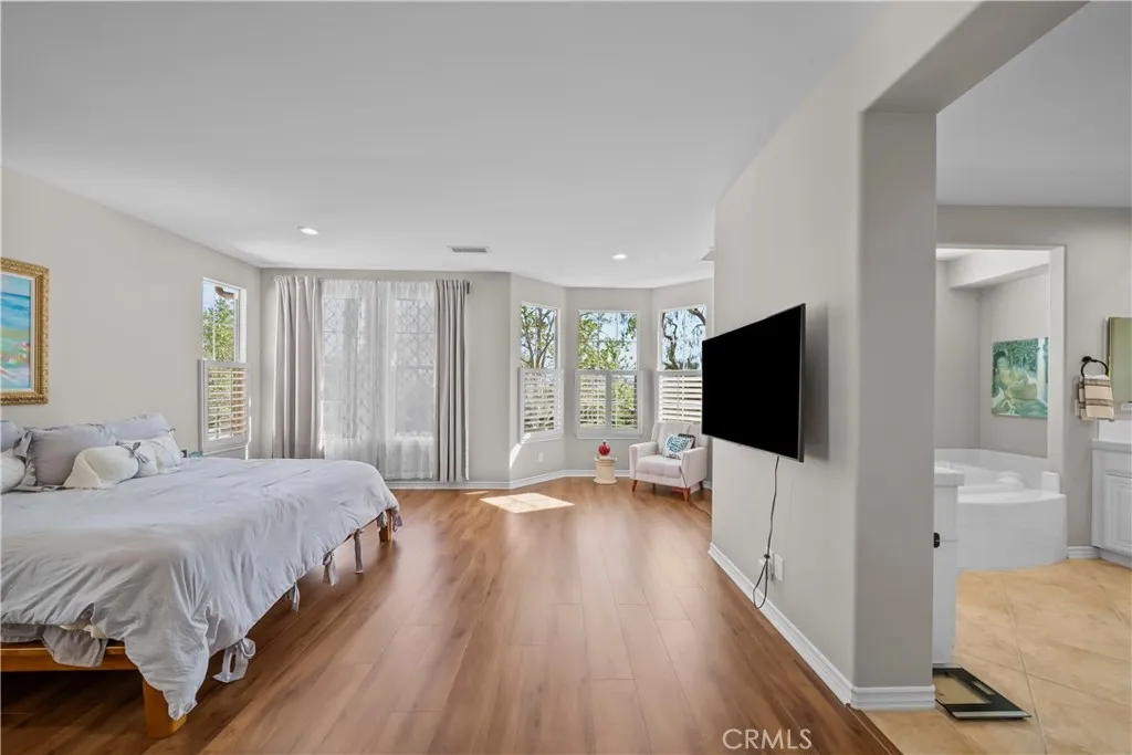Additional image 123 of 23912 Lakeside Road, Valencia, CA 91355