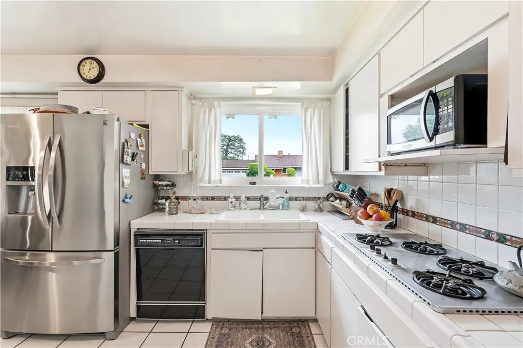 Additional image 37 of 10153 Debra Avenue, North Hills, CA 91343
