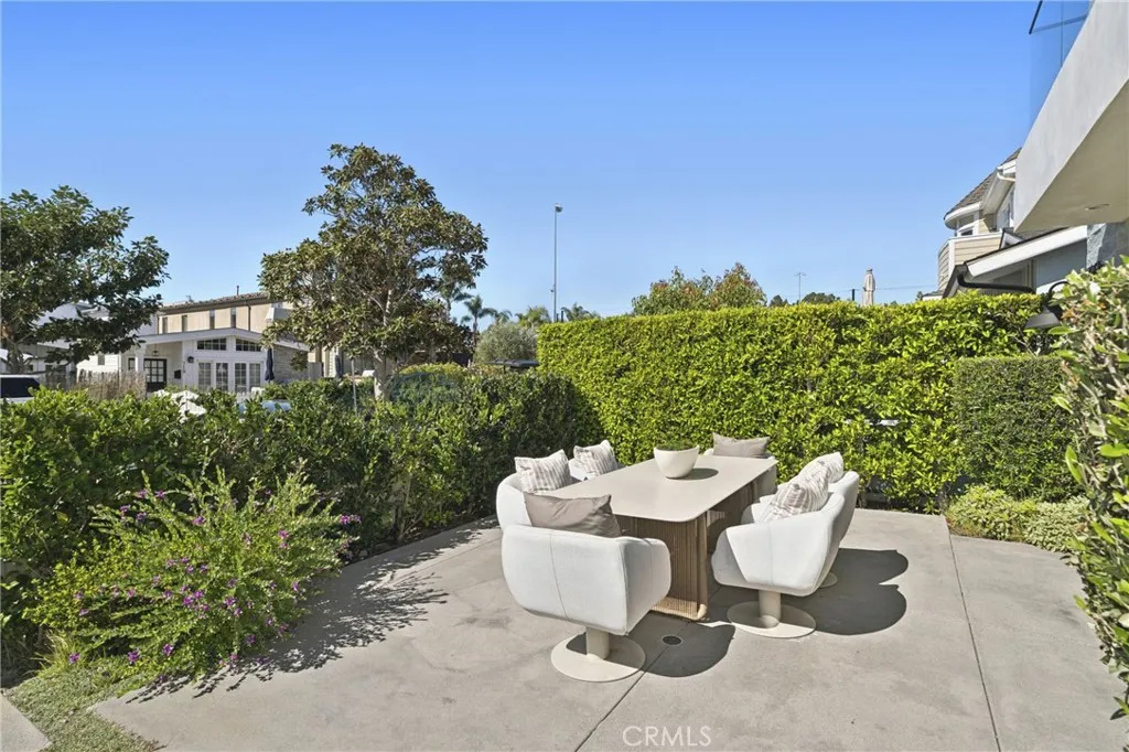 Additional image 4 of 716 Heliotrope Ave, Corona Del Mar, CA 92625