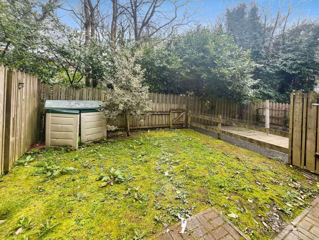 Additional image 9 of 3 bed terraced house to rentGlenburn Manor, Dunmurry BT17