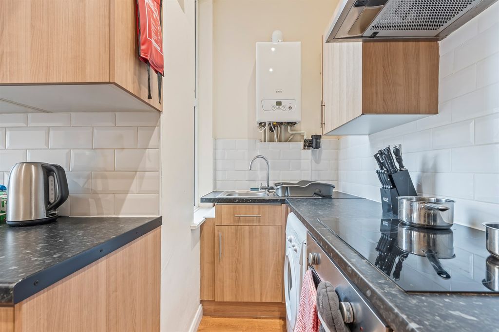 3 bed shared accommodation to rentNoel Street, Nottingham NG7 photo 5