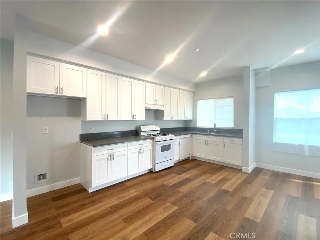 Additional image 36 of 300 Alhambra Road E Unit D, Alhambra, CA 91801