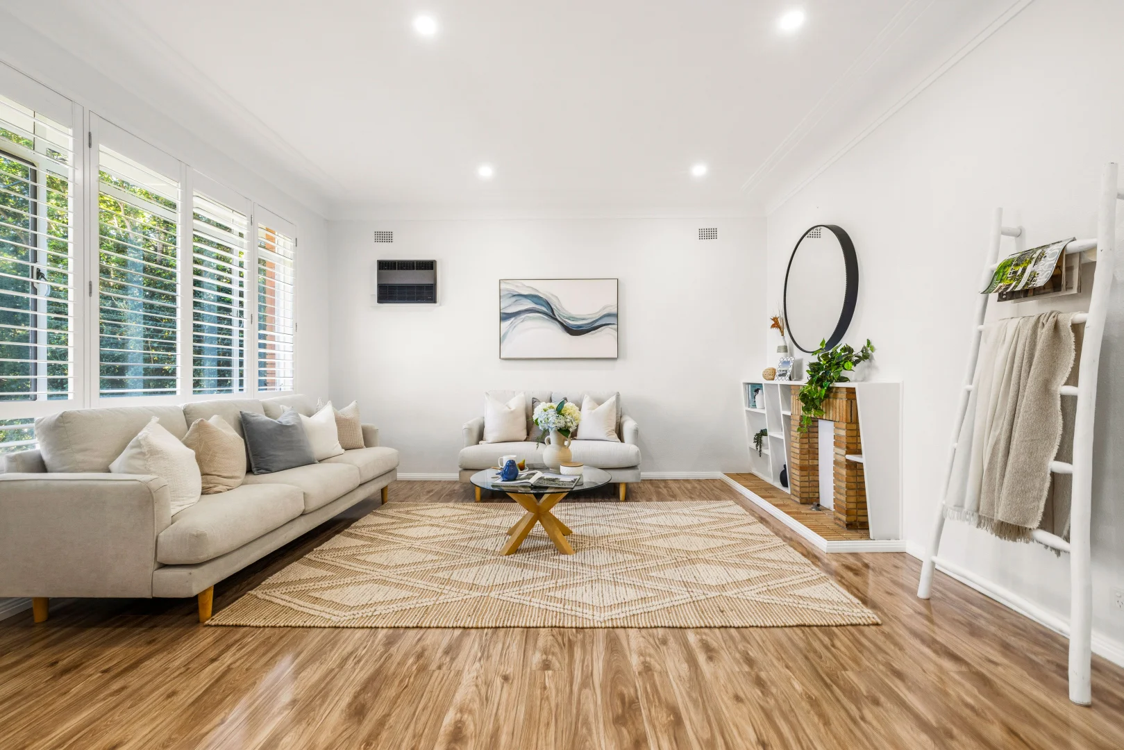 235 Eastern Valley Way, Middle Cove NSW 2068 photo 3