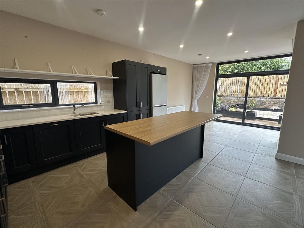 Additional image 6 of 4 bed detached house to rentRockland View, Ballyclare BT39