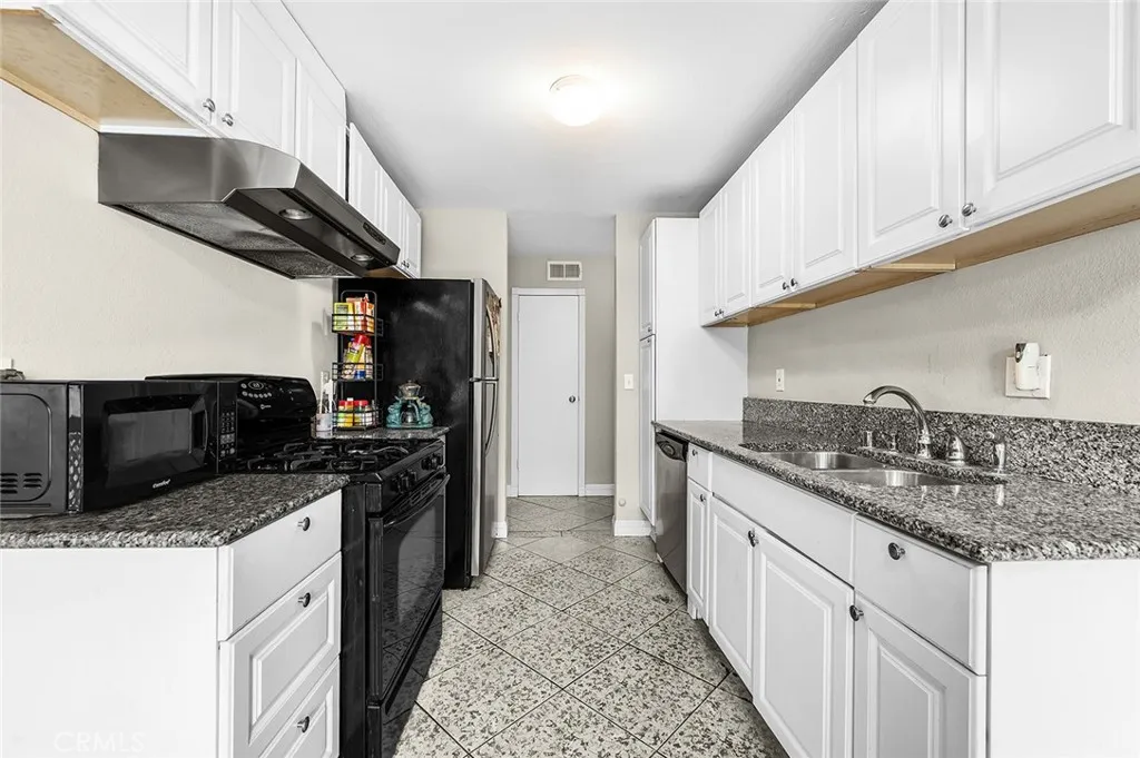 Additional image 32 of 700 W La Veta Ave, Orange, CA 92868