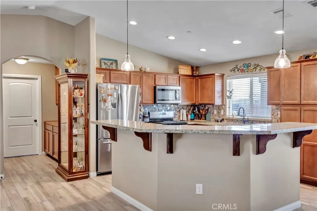 11988 Pecos Rd, Apple Valley, CA 92308 photo 5