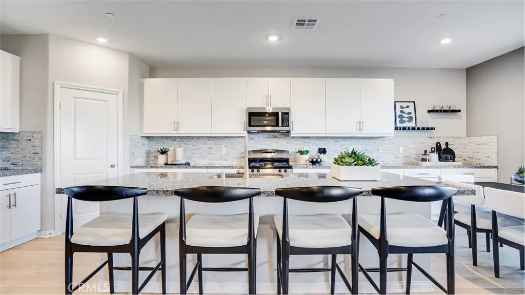 Additional image 30 of 17613 Bassets Street, Hesperia, CA 92345