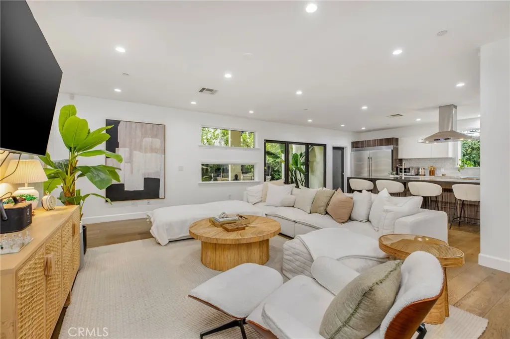 Additional image 15 of 11645 Woodbridge Street, Studio City, CA 91604