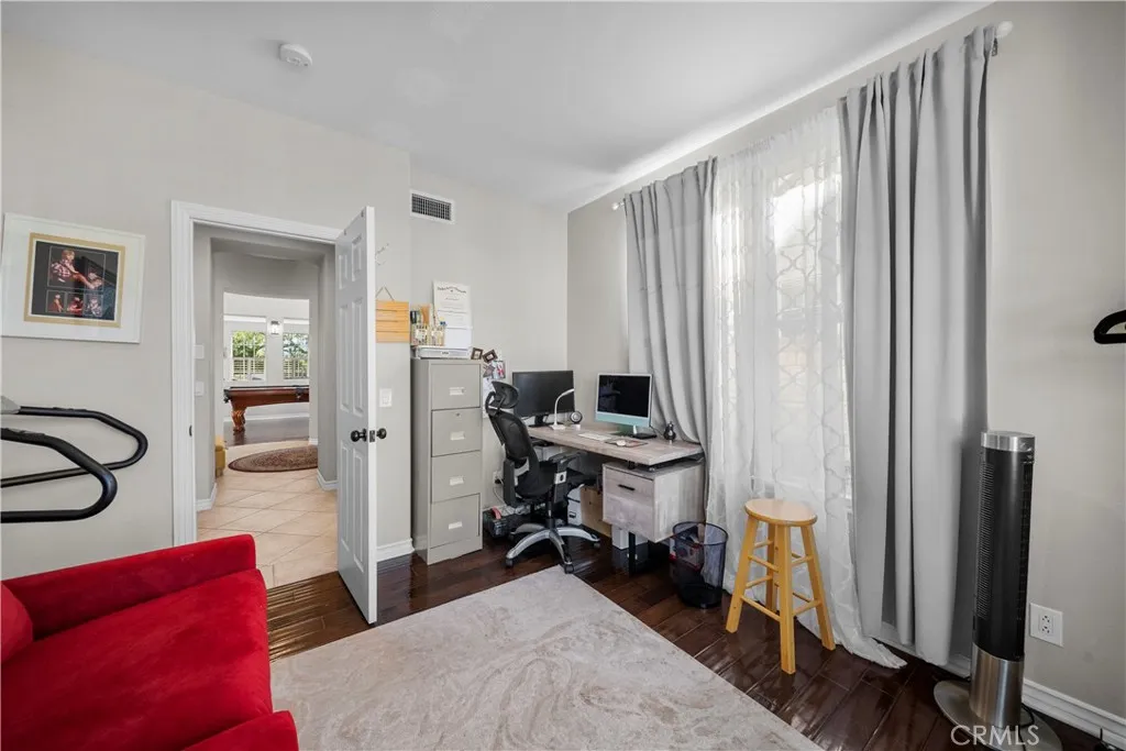 Additional image 110 of 23912 Lakeside Road, Valencia, CA 91355