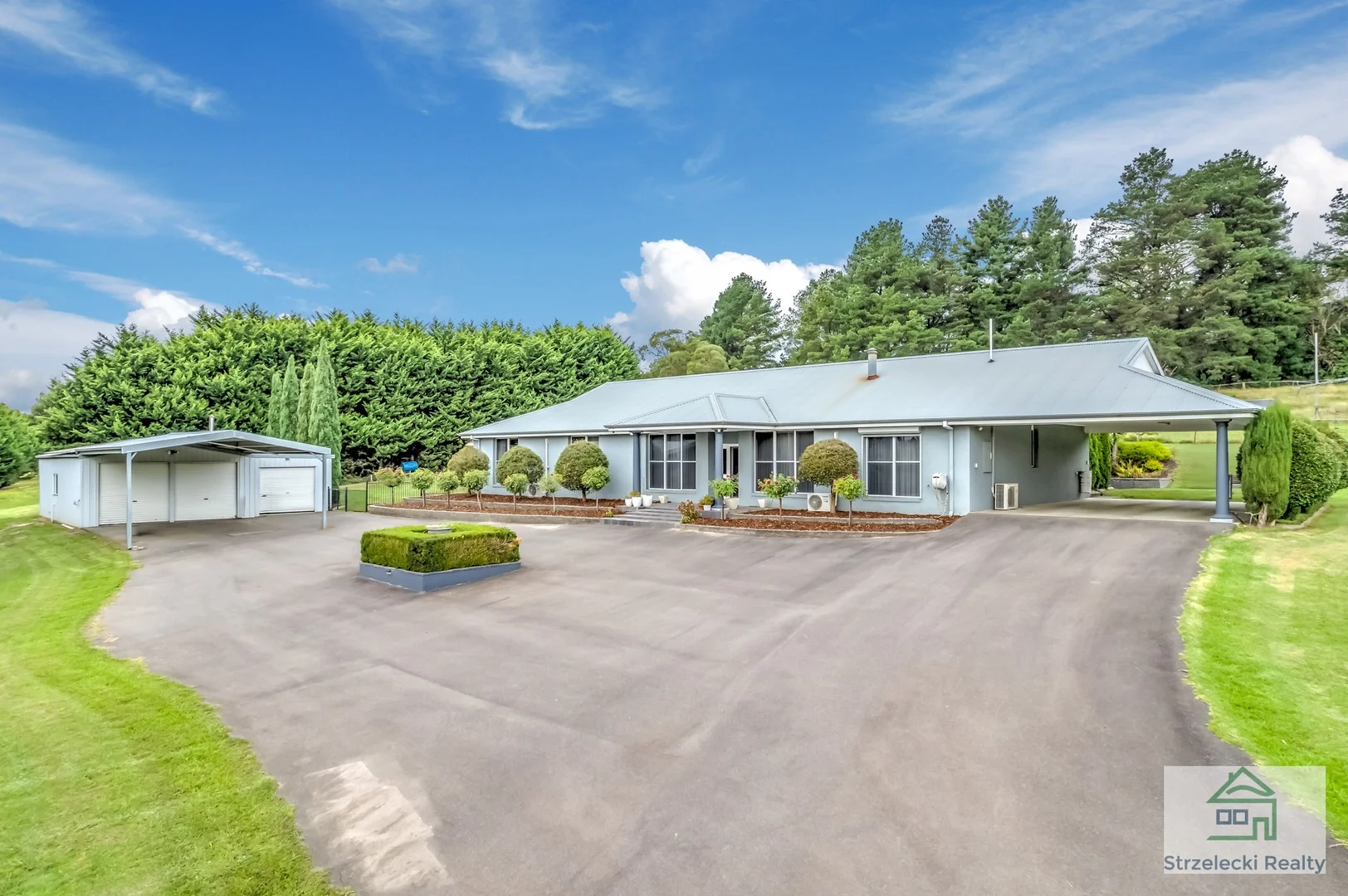 30 Meadow Lane, Newborough VIC 3825