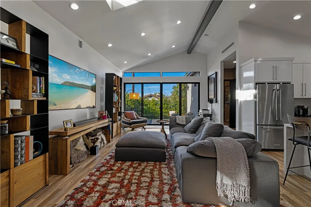 Additional image 9 of 17929 Martha Street, Encino, CA 91316