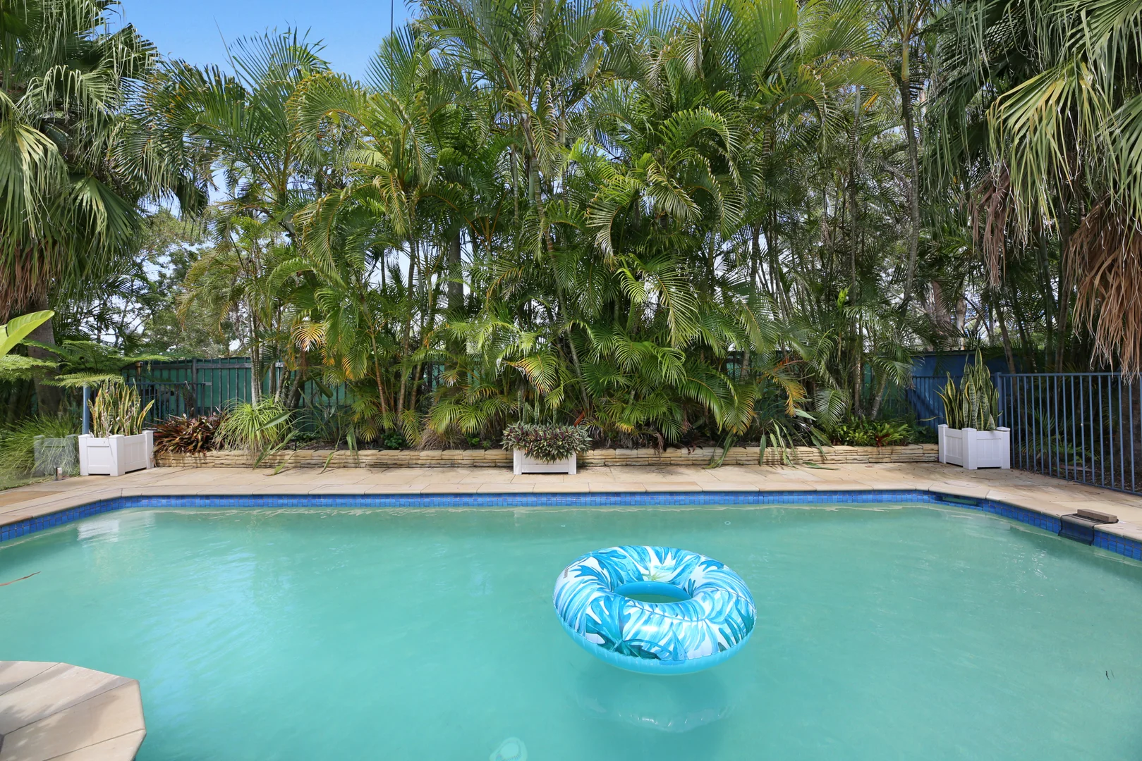 12 Birdie Court, Arundel QLD 4214