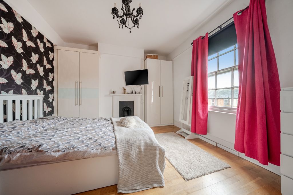 Additional image 11 of 4 bed terraced house to rentClarendon Avenue, Leamington Spa CV32