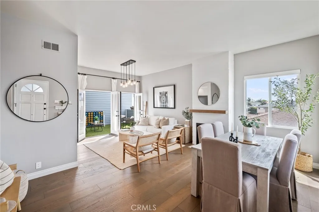 Additional image 43 of 1300 12th Street Unit E, Manhattan Beach, CA 90266