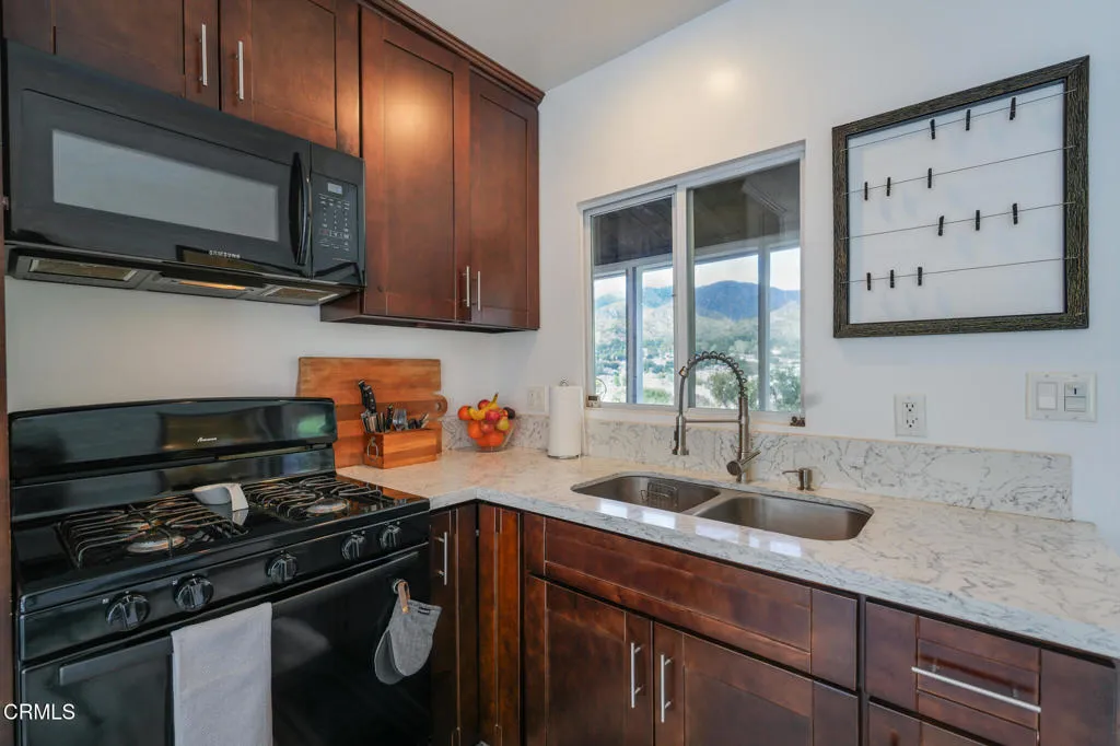 Additional image 63 of 7078 High Cliff Trail, Tujunga, CA 91042