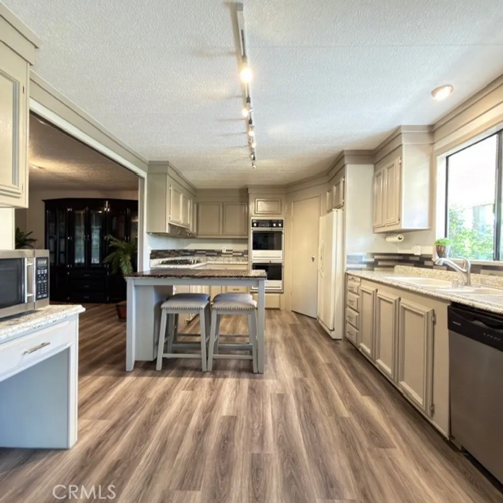 Additional image 5 of 73450 Country Club Unit 122, Palm Desert, CA 92260