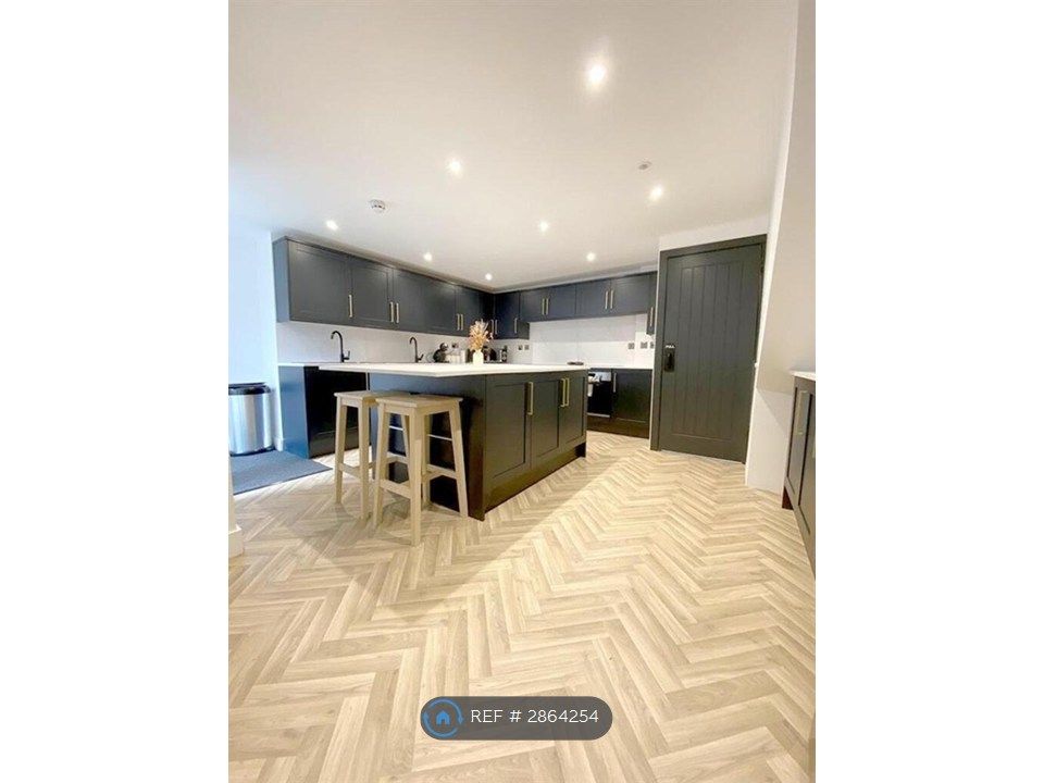 10 bed shared accommodation to rentDragon Parade, Harrogate HG1 photo 3
