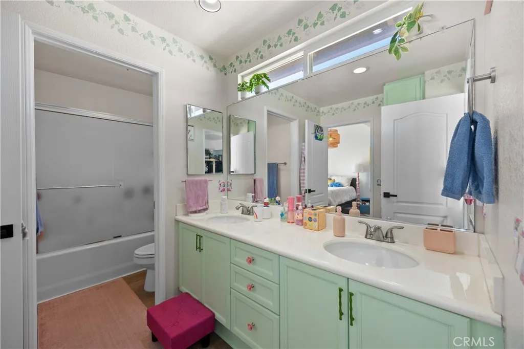 Additional image 70 of 28214 Ridge View Dr, Canyon Country, CA 91387