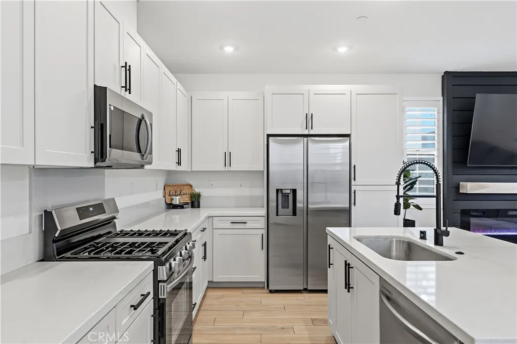 Additional image 9 of 16010 Sunny Court, Fontana, CA 92336